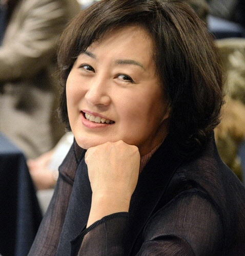 제8회 풀꽃문학상 대숲상 수상자 김지헌 시인. <풀꽃문학상운영위원회 제공>